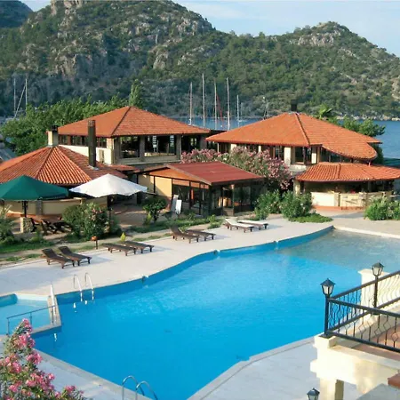 Alarga Sail Boutique & Yacht Club Resort