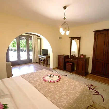 Resort Alarga Sail Boutique & Yacht Club