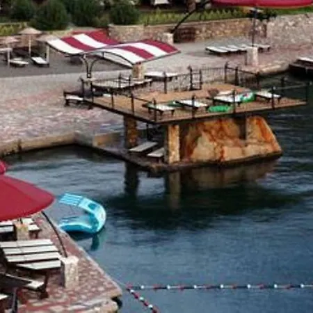 Resort Alarga Sail Boutique & Yacht Club