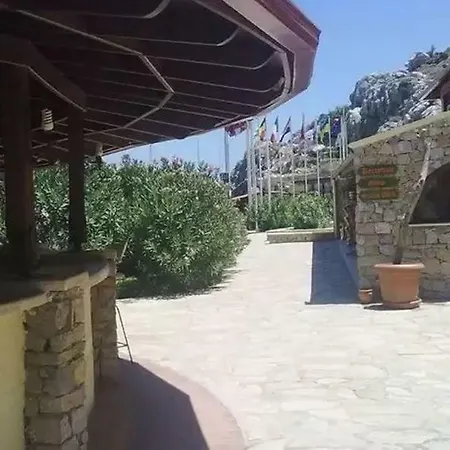 Alarga Sail Boutique & Yacht Club אתר נופש 4*