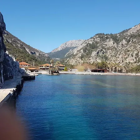 Θέρετρο Alarga Sail Boutique & Yacht Club
